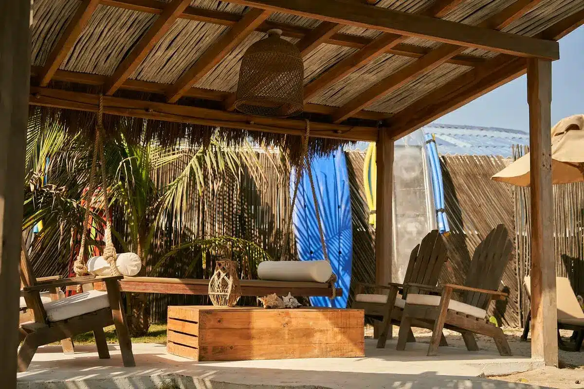 Mangata Beach Club - Image 12