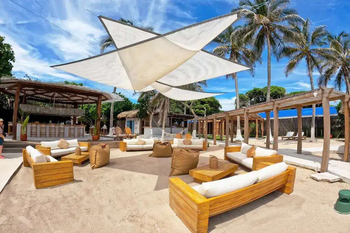 Mangata Beach Club - Image 11