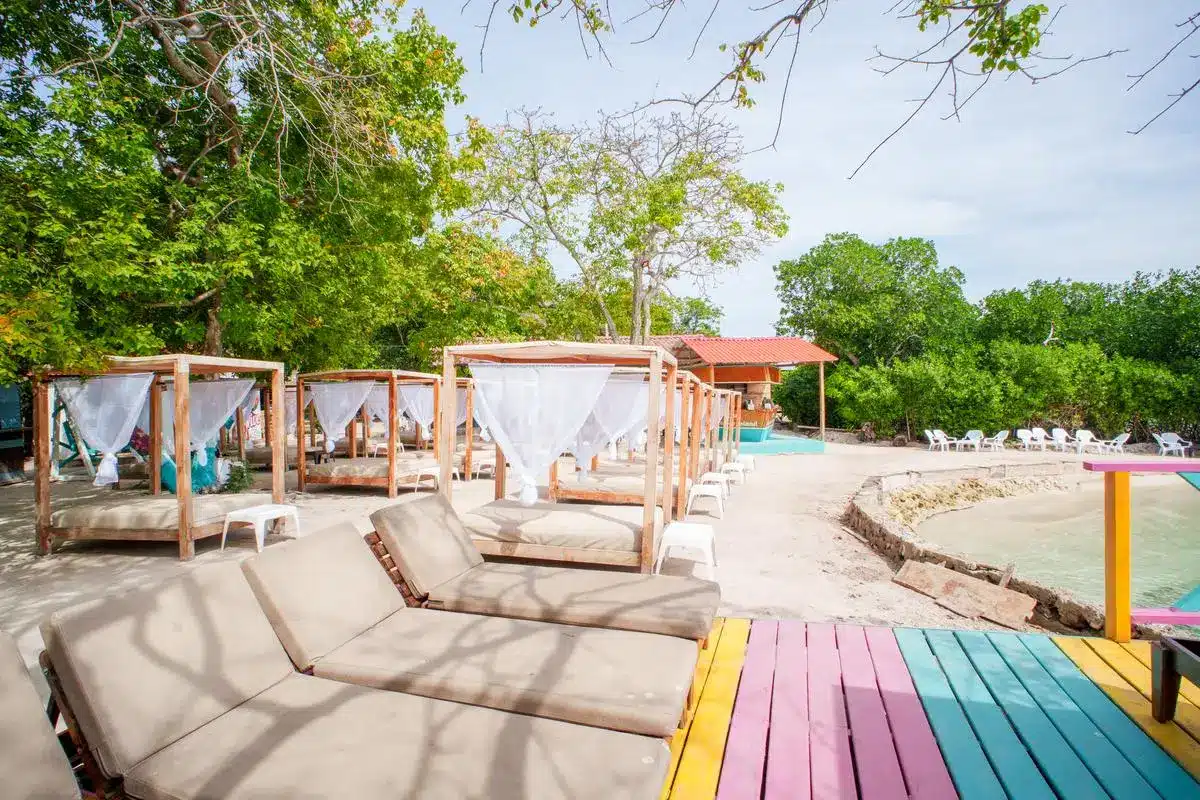 Coco Loco Beach - Image 9